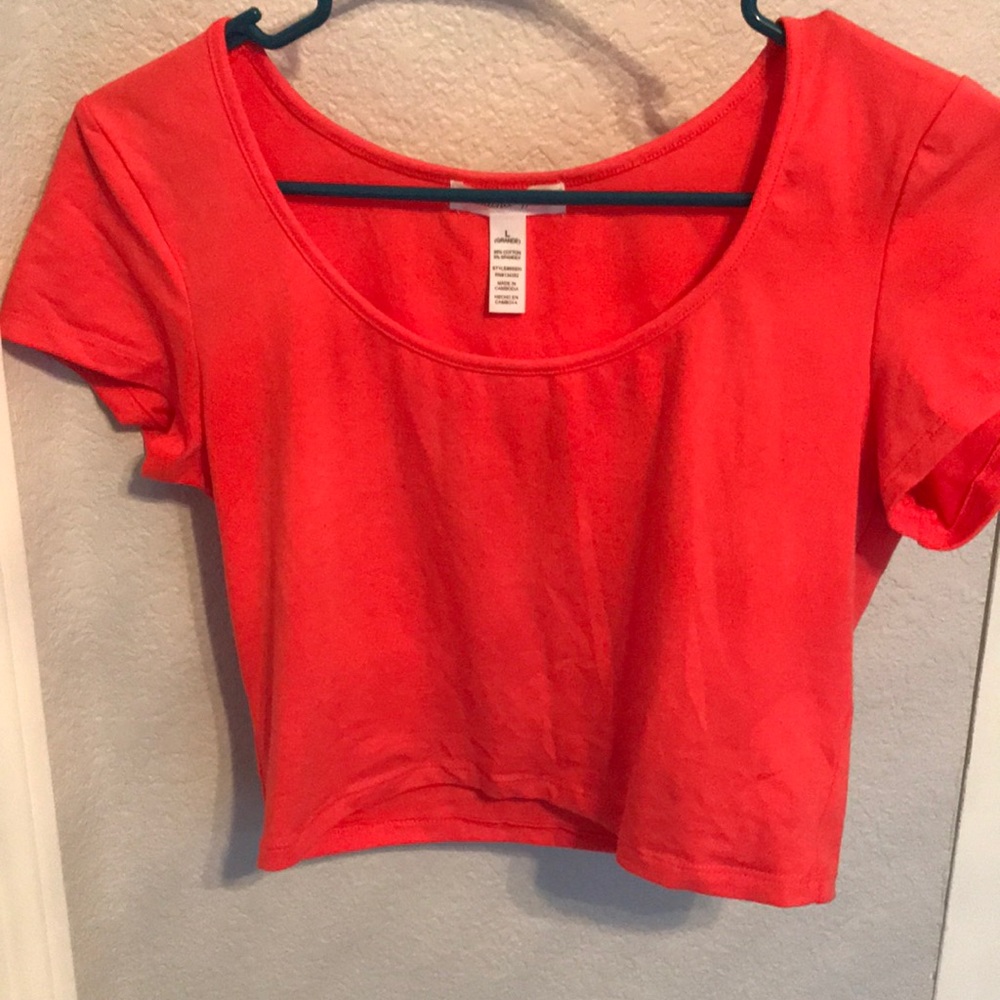 Crop top